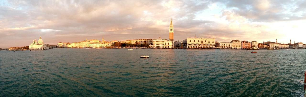 Ca Lezze Bell'Appartamento Nel Cuore Di Venezia Buitenkant foto